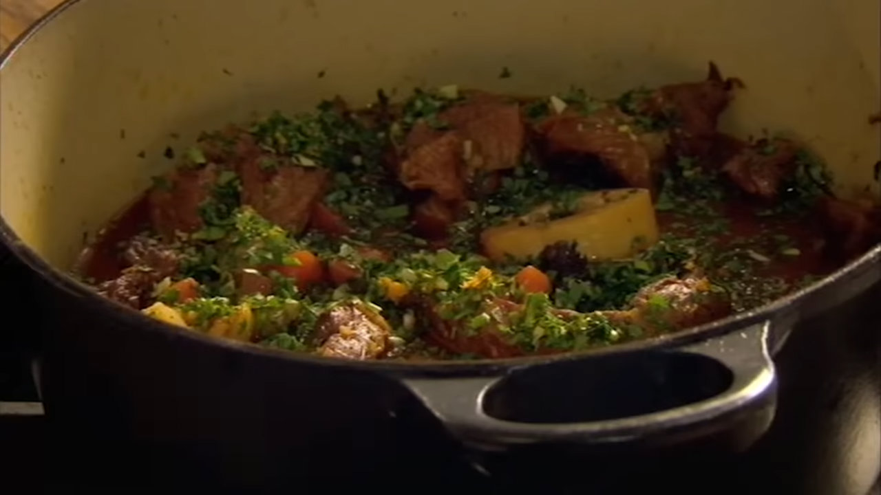 The Return of the Stew: One-Pot Comfort Food for Chilly Evenings